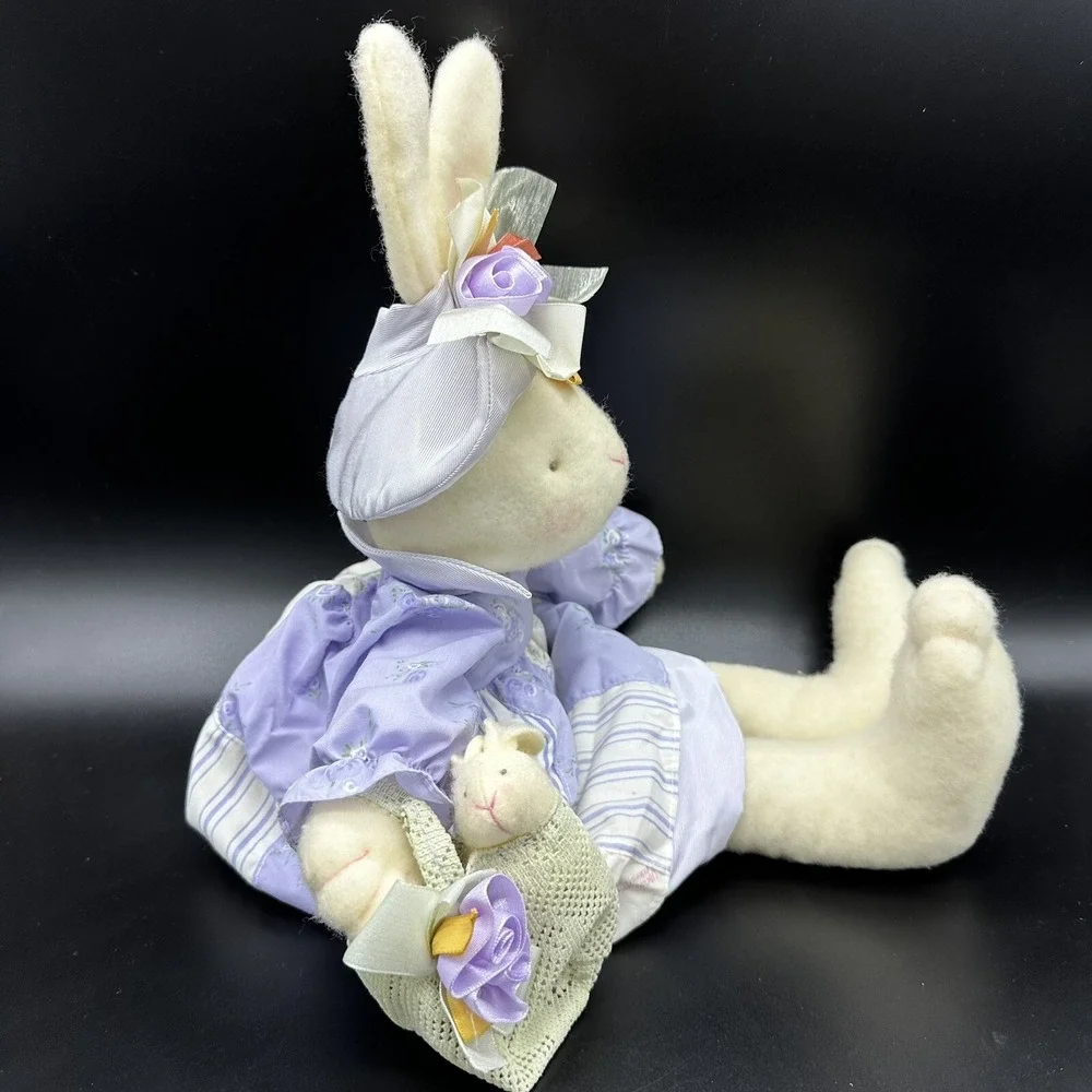 Russ Berrie Easter Bunny Rabbit Lavendette‎ Plush Stuffed Animal 17